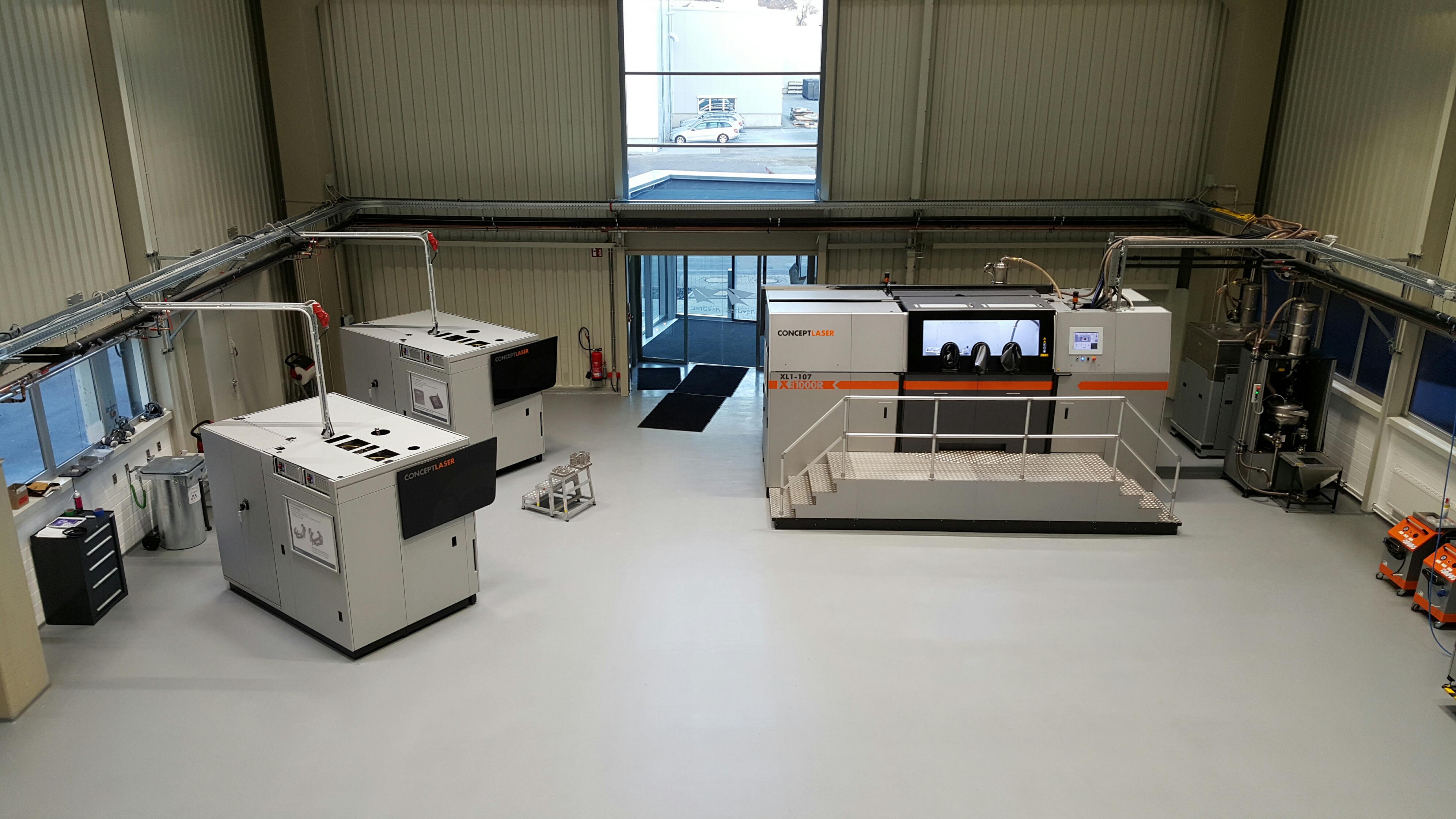 LaserCUSING machines from Concept Laser in the new production hall in Varel. Image courtesy Premium Aerotec GmbH.