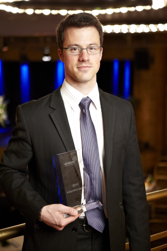 Dr. Damien Debecker with his 2010 Umicore Scientific Award.