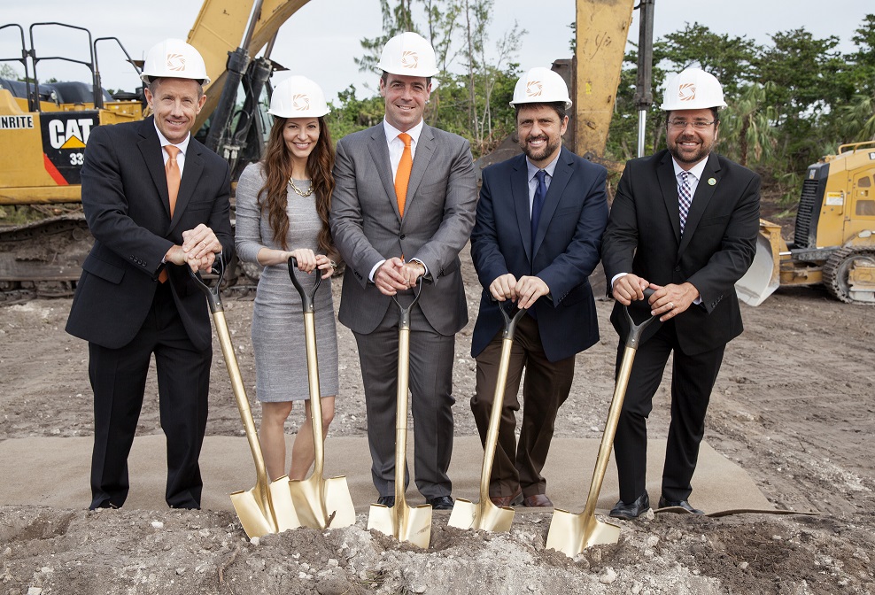 From left to right, Doug Hedges, Sintavia COO, Jana Neff, Sintavia co-owner, Brian Neff, Sintavia co-owner, Gus Zambrano, assistant city manager, city of Hollywood and Mayor Josh Levy, city of Hollywood. (Photo courtesy Business Wire.)