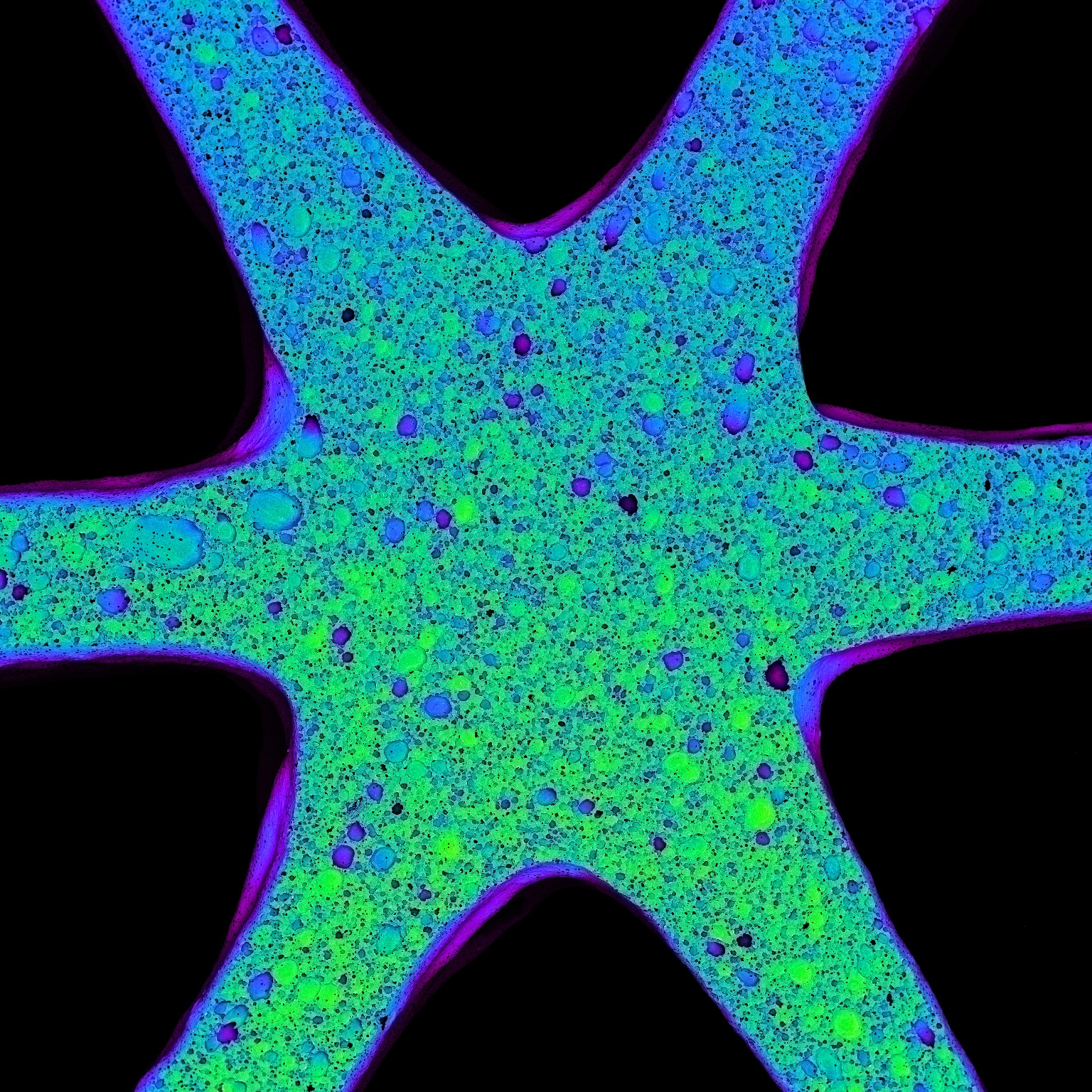 A close-up image of one node of the triangular honeycomb. The structure, which consists of air surrounded by ceramic, can be designed with a specific porosity. Image: James Weaver/Wyss Institute.