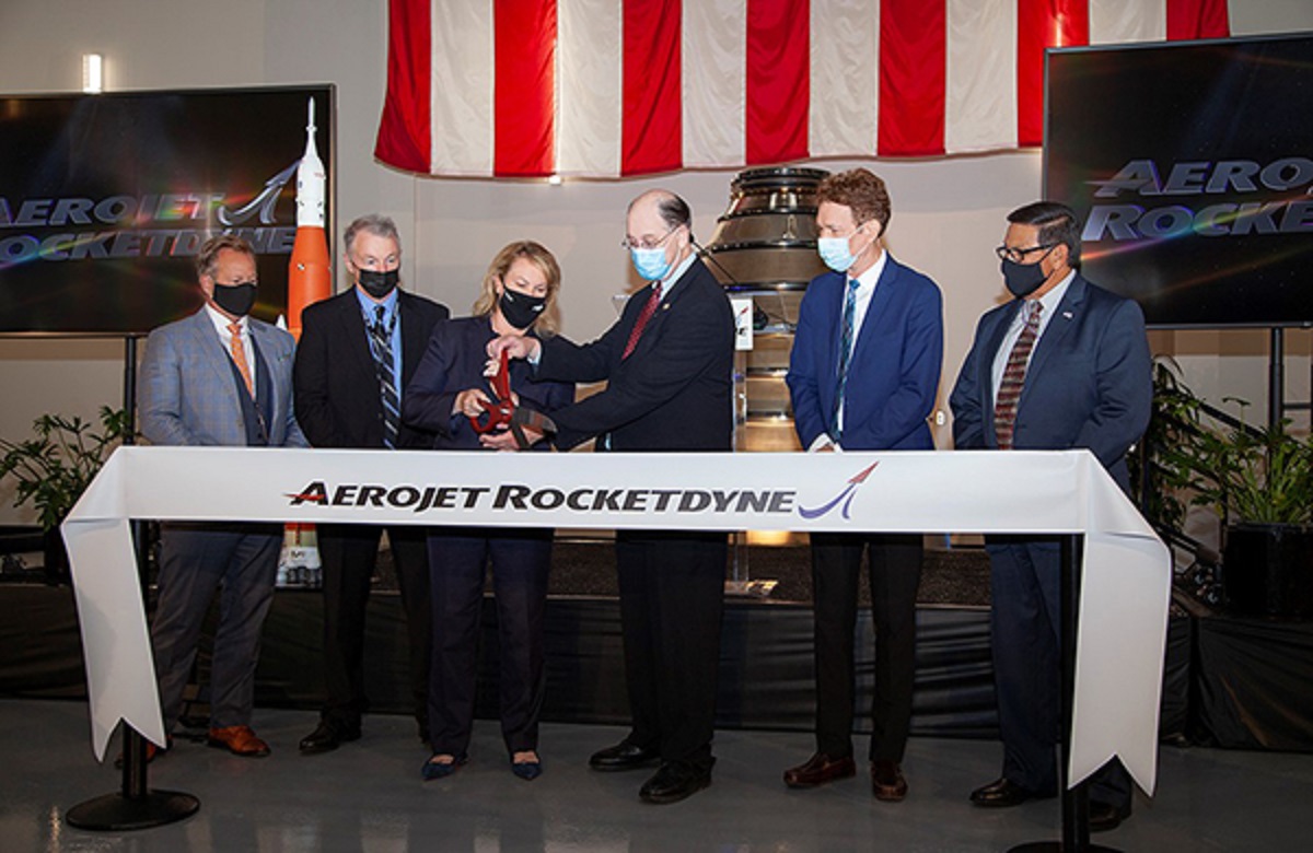 Cutting the ribbon on an extension to Aerojet Rocketdyne’s Los Angeles rocket production facility.