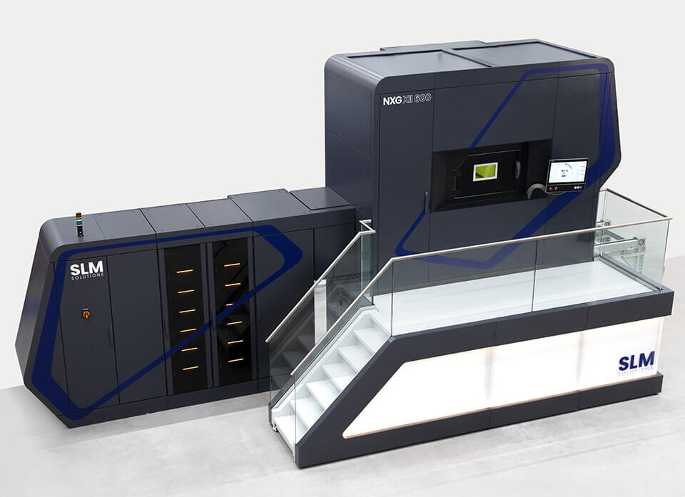 The NXG XII 600 is equipped with 12 lasers with 1 KW each, and a square build envelope of 600x600x600 mm.